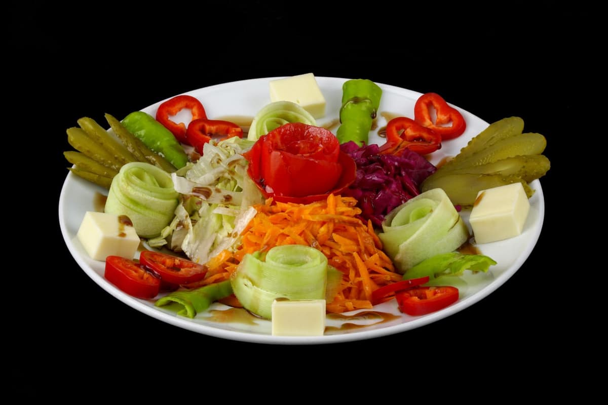 Mevsim Salata