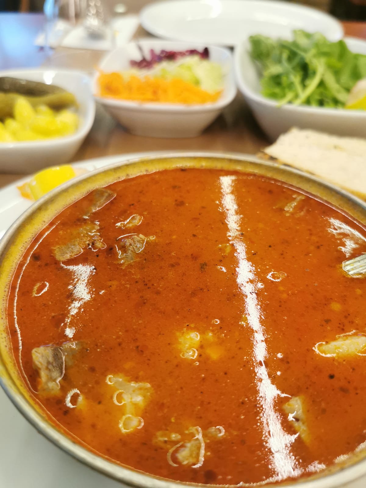 Acılı işkembe çorbası