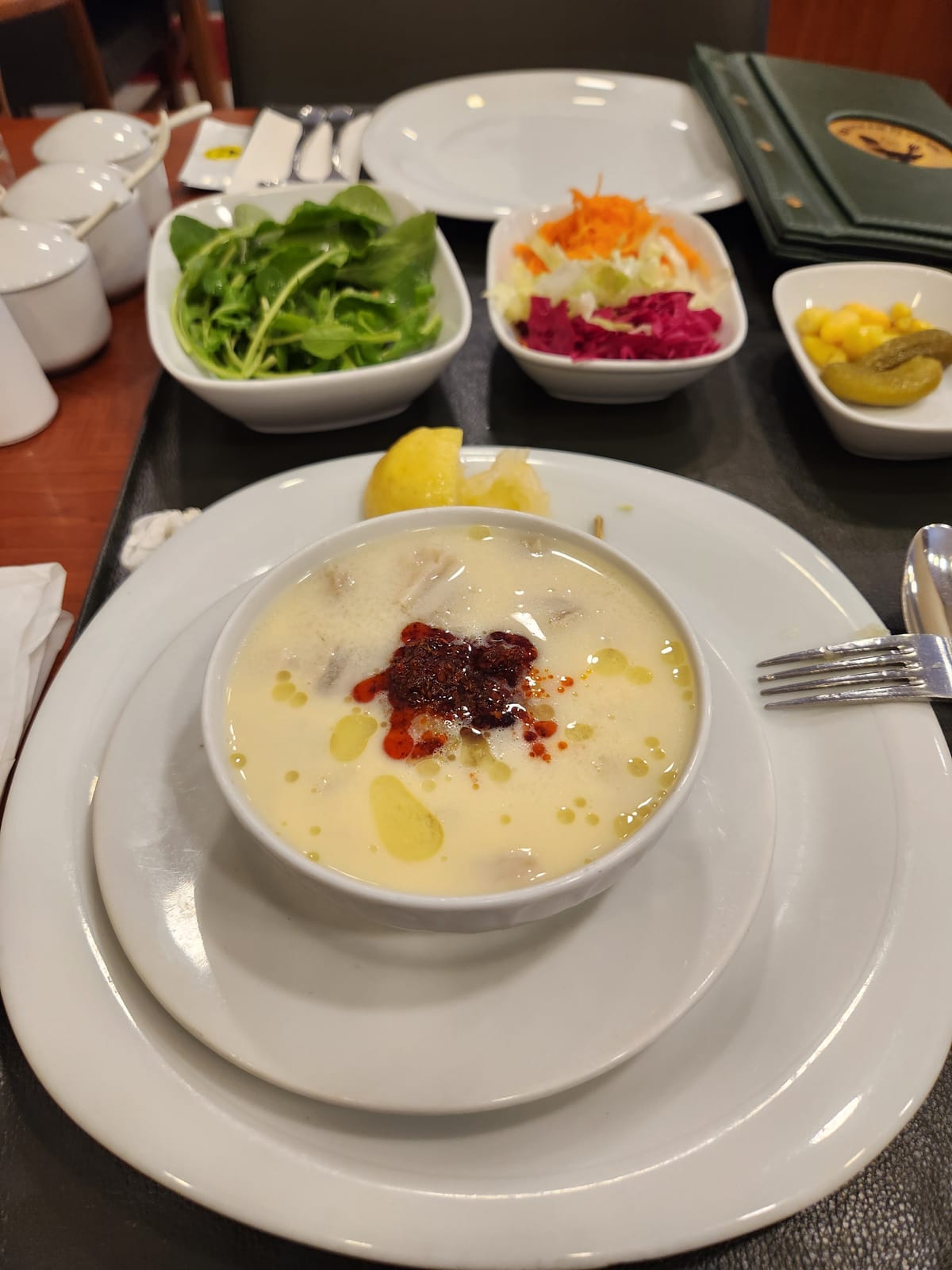 Pul biberli işkembe çorbası