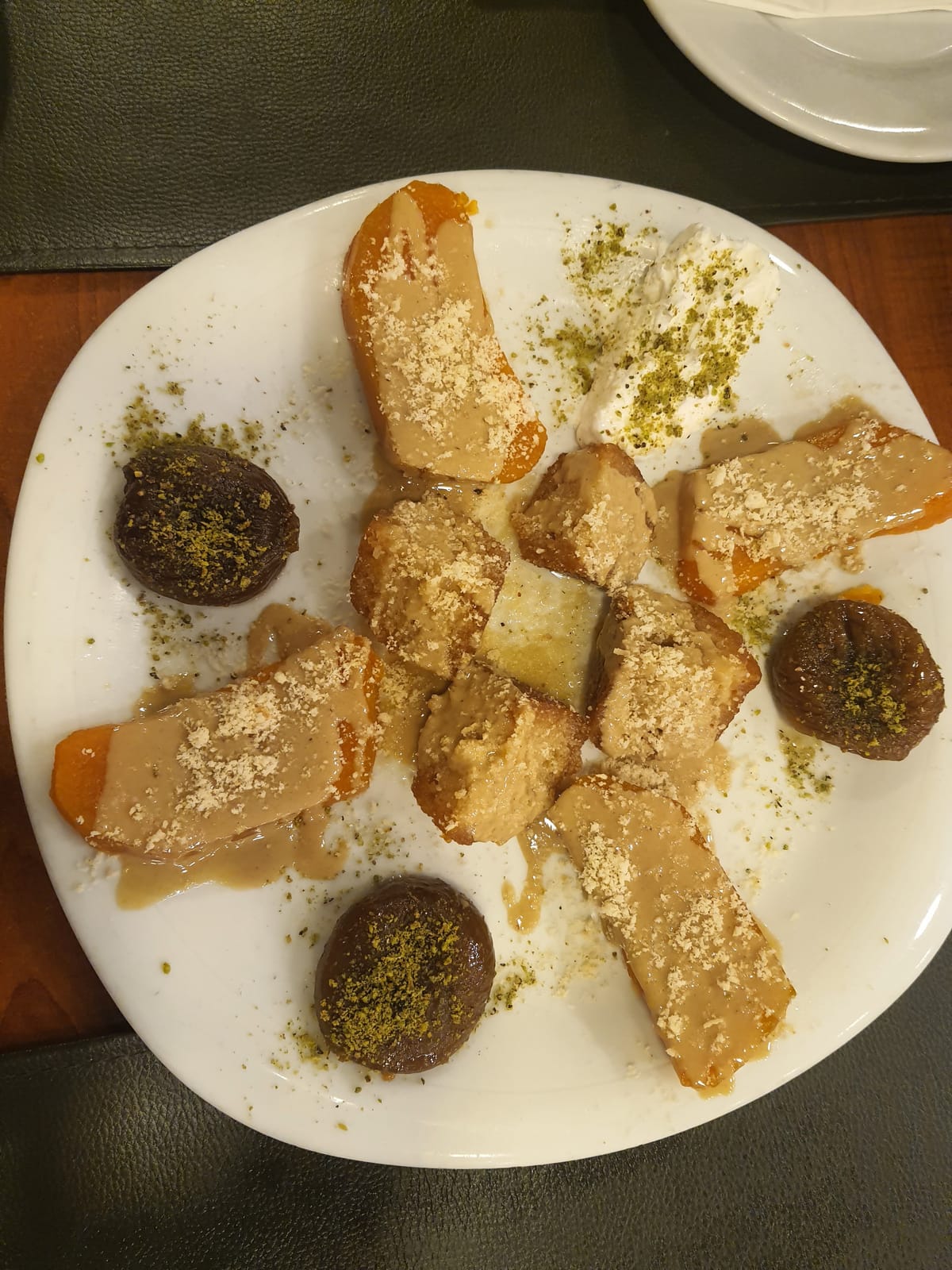 Tahinli kabak tatlısı ve incir