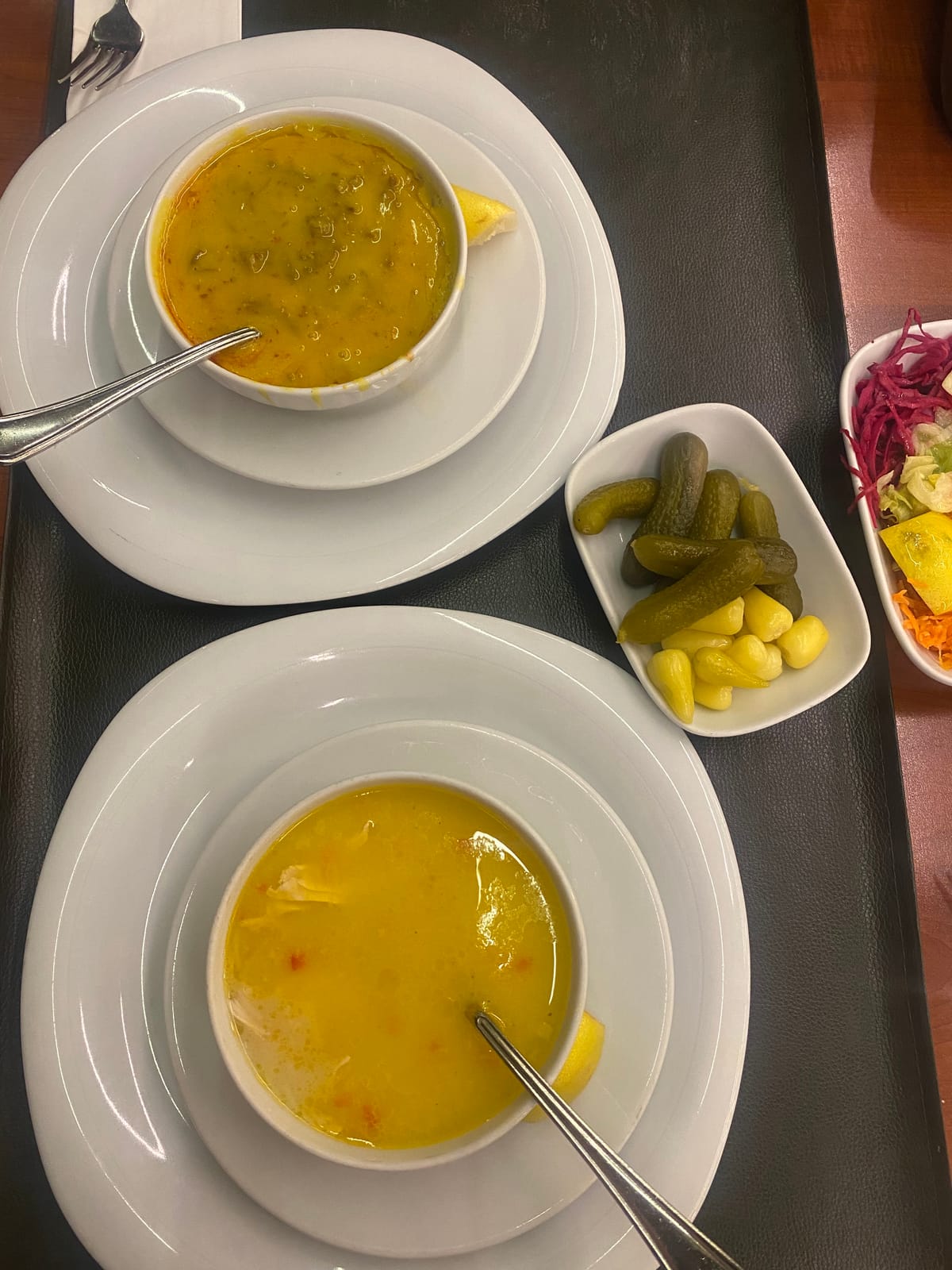 İkili çorba servisi